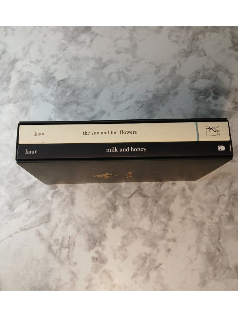 Rupi Kaur Poetry Book Lot Milk and Honey & The Sun and Her Flowers Box Set - Picture 3 of 7